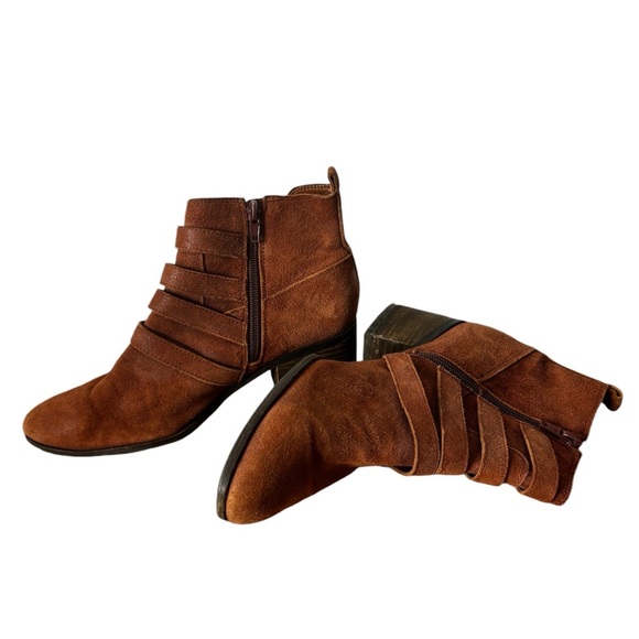 Lucky Brand Shoes - Lucky Brand Women 7.5M Red Brown Suede Boot 2” Block Heel 4-Buckle Side Zip
